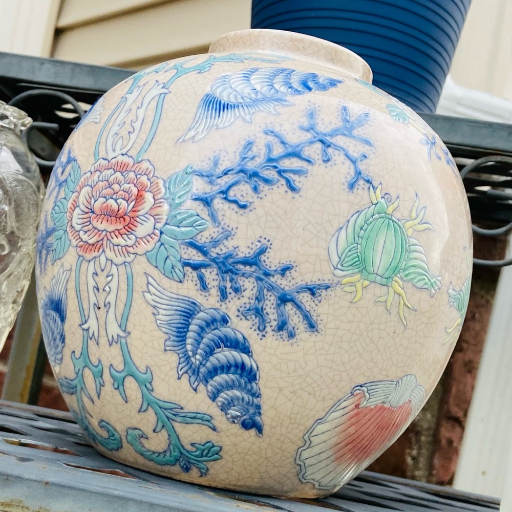 Gorgeous Old Vase-Asian Style, Globe Shaped, Pastel Blues, Green, Peach, Yellow - Picture 6 of 16